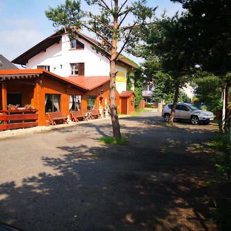 Goscinna Hacjenda Radwanice Extérieur photo