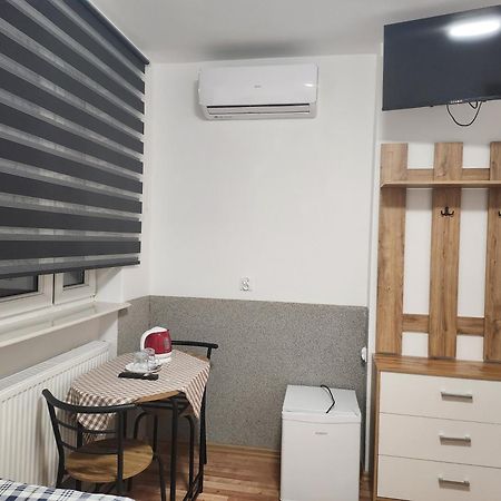 Goscinna Hacjenda Radwanice Extérieur photo