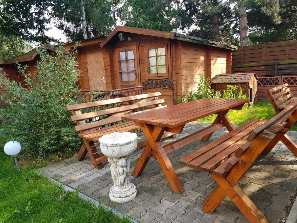 Goscinna Hacjenda Radwanice Extérieur photo